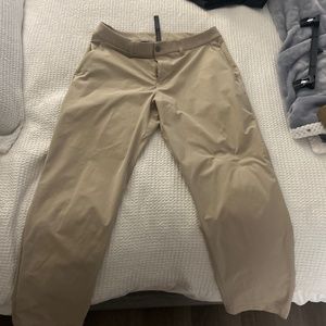 Lululemon classic fit men’s pants tan size 33